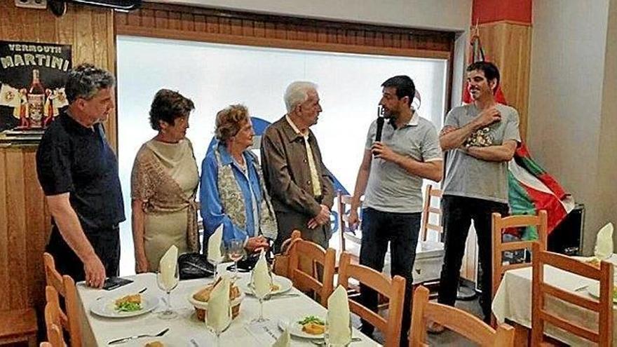 Ulialde homenajea al historiador Fermín Muñoz