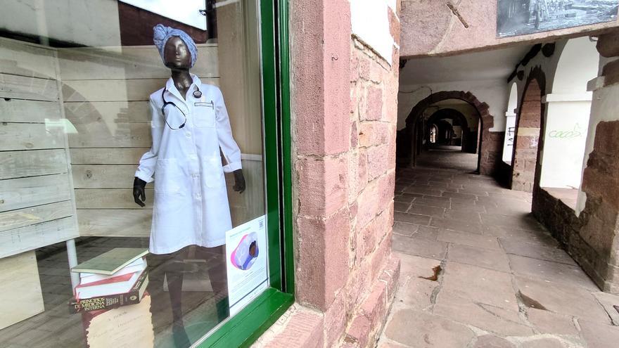 Escaparates en Baztan para visibilizar a las mujeres en la ciencia