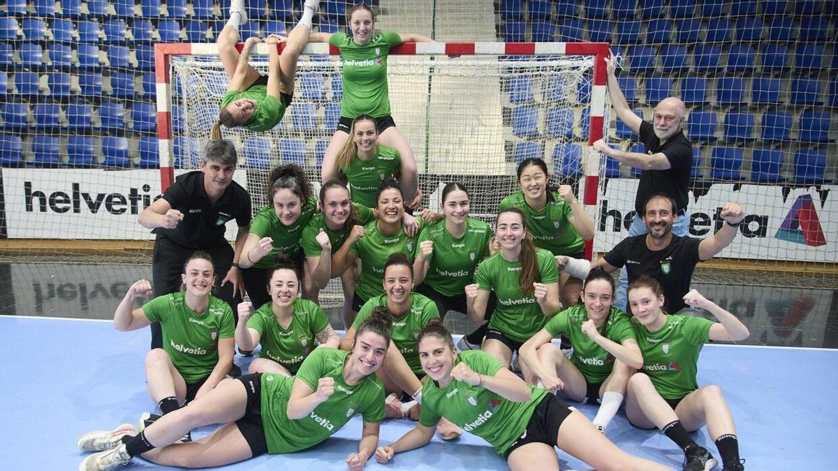 El cuerpo técnico y las jugadoras del Helvetia Anaitasuna están muy motivados de cara a esta fase.