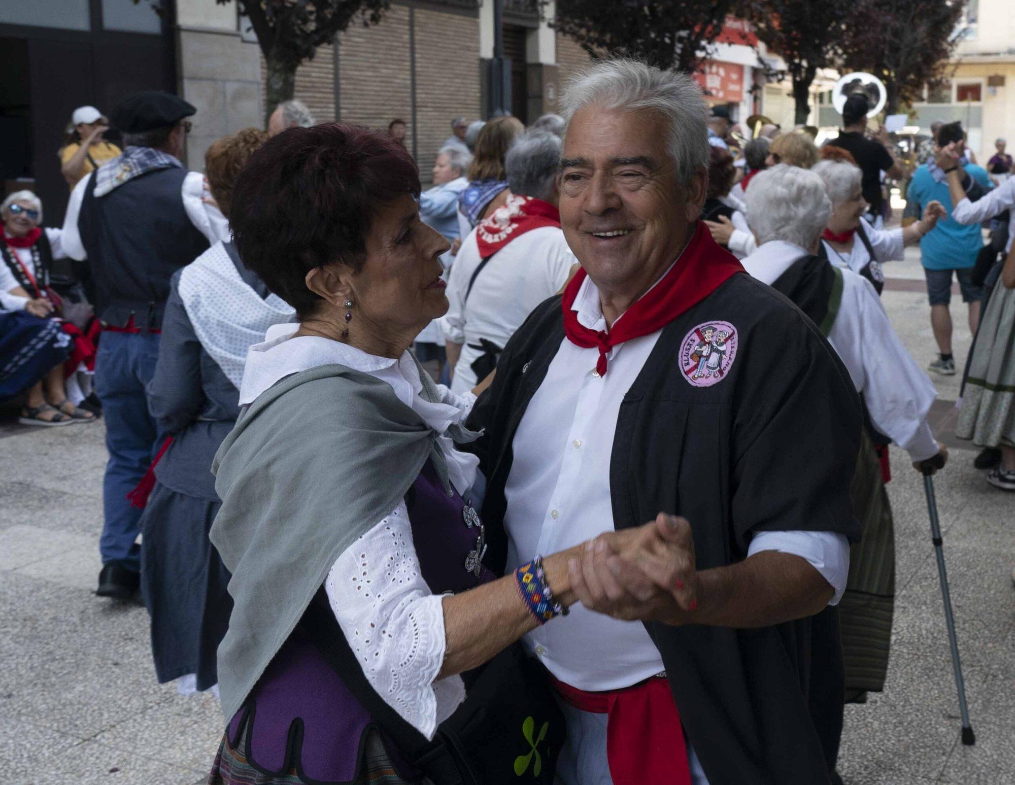 En imágenes: Blusas y neskas veteranos celebran su día en La Blanca