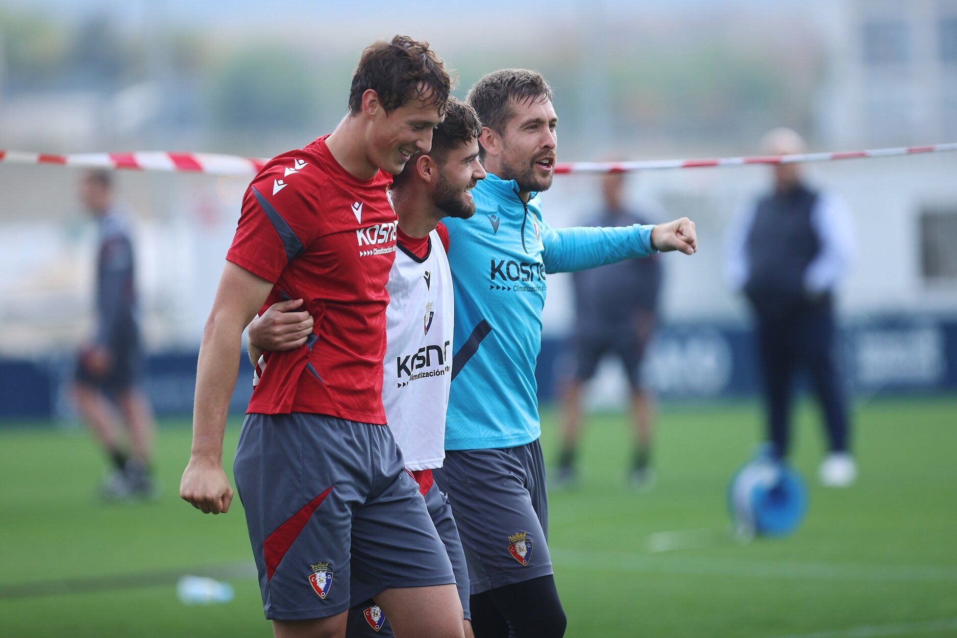 Fotos del entrenamiento de Osasuna (16/10/2025)