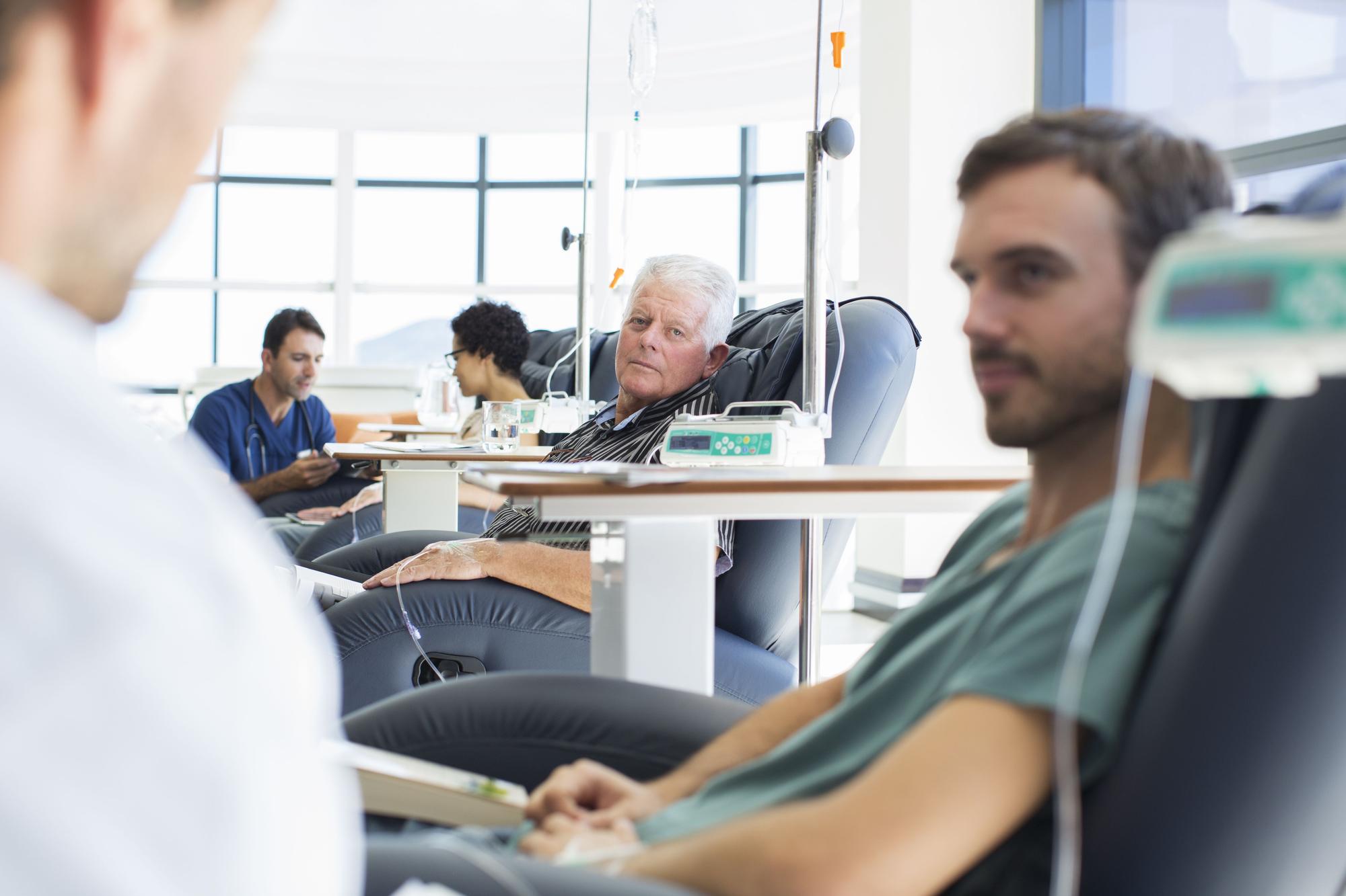 La medicina paliativa aborda tanto síntomas físicos como también el bienestar psicosocial, emocional y espiritual.