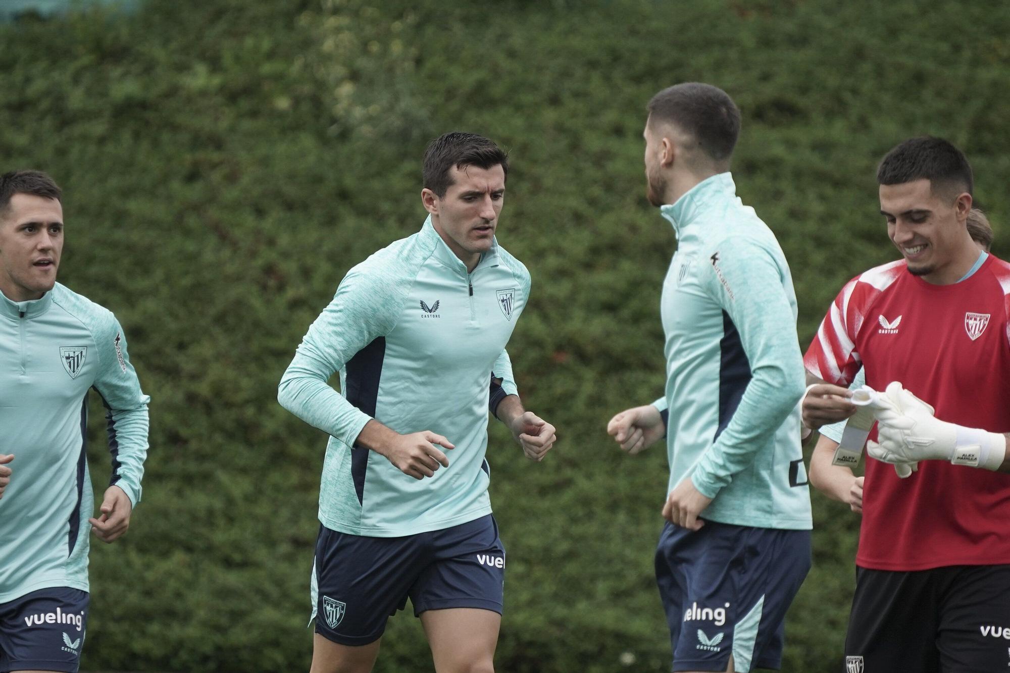 En imágenes: el Athletic entrena en Lezama con la vista puesta en el Alavés