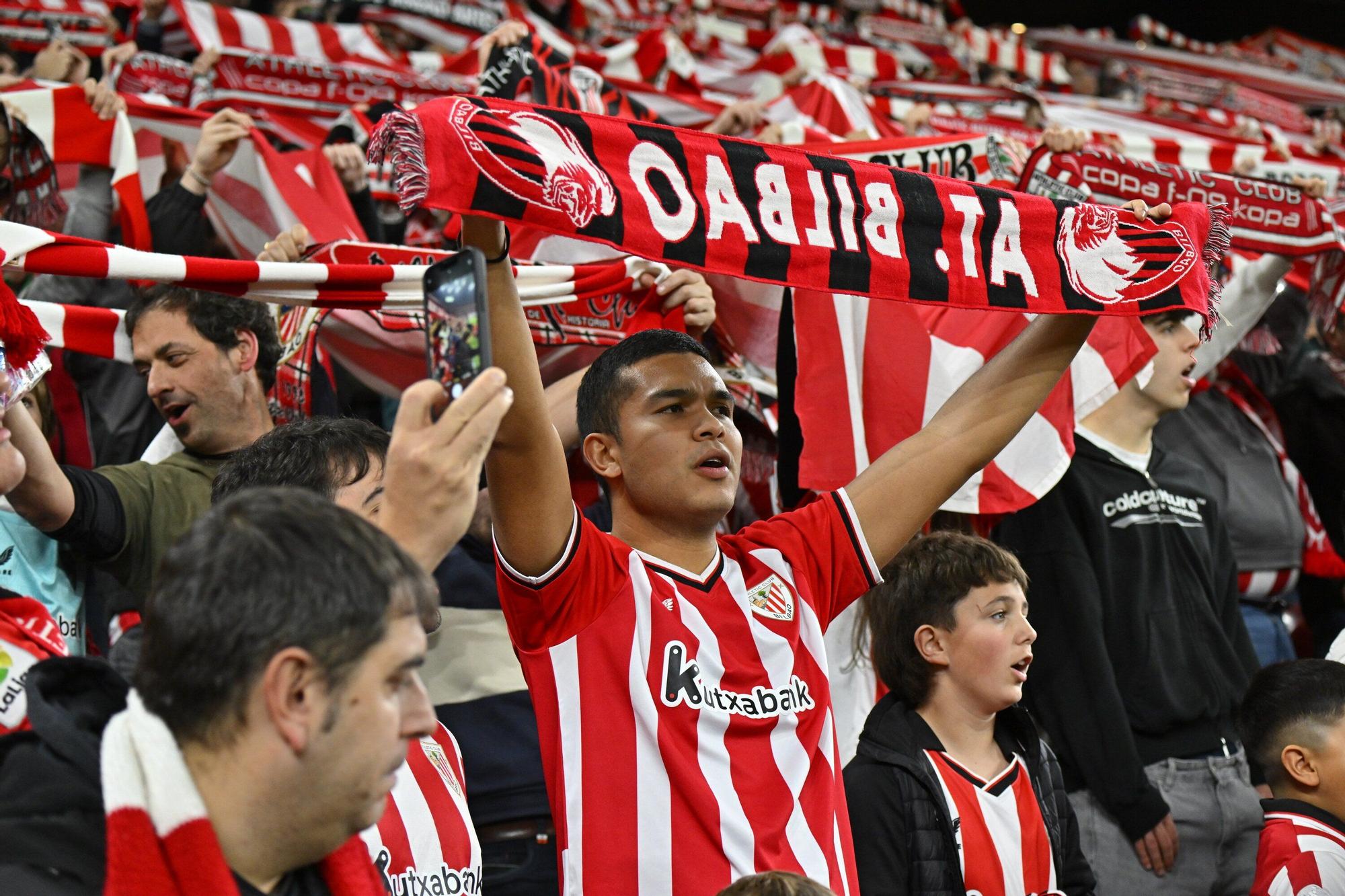 ¿Has estado en San Mamés viendo el Athletic-Atlético? Búscate en nuestra galería