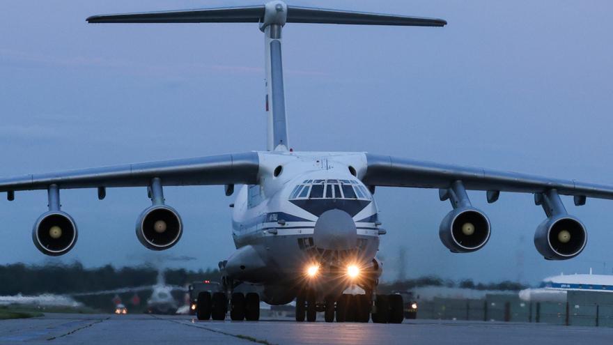 Un avión militar ruso se estrella en Crimea y deja 29 muertos