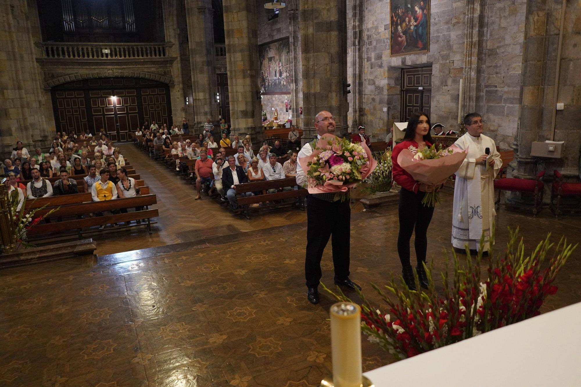 En imágenes: La apertura oficial de las barracas y la ofrenda floral a la Amatxu de Begoña por parte de los circenses