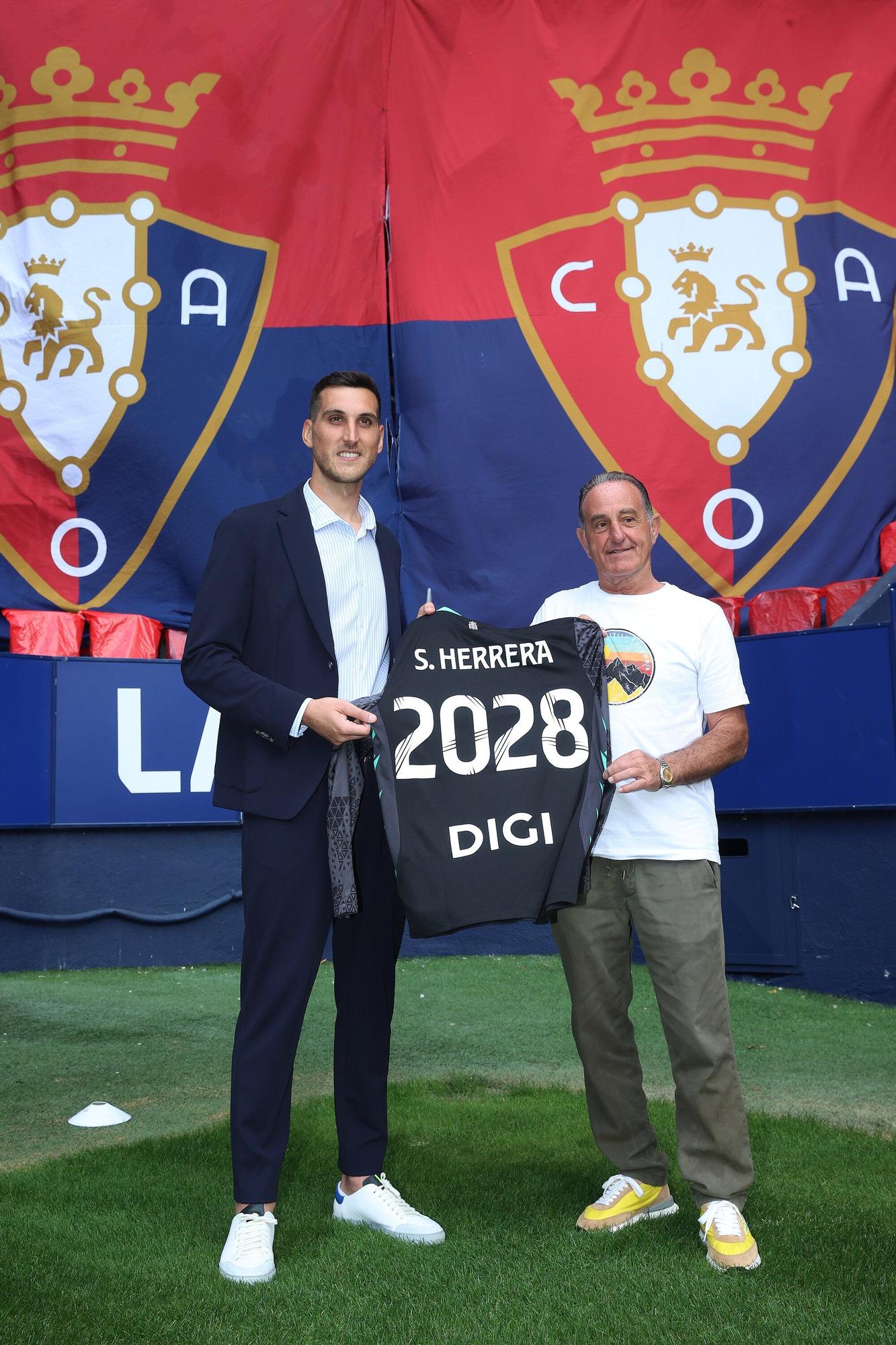 Rueda de prensa de la renovación de Sergio Herrera hasta 2028