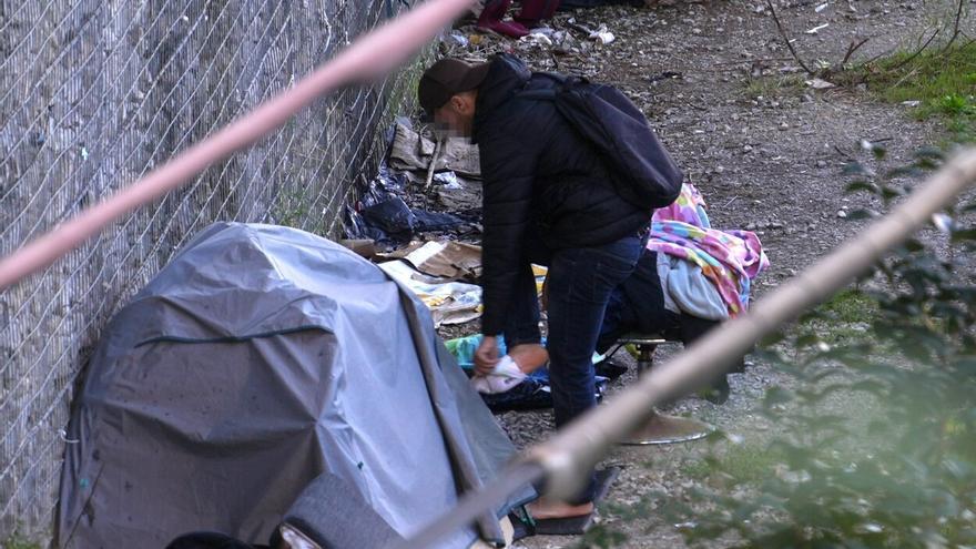 Hombre, menor de 30 años y procedente del Magreb, perfil mayoritario de las personas sin hogar