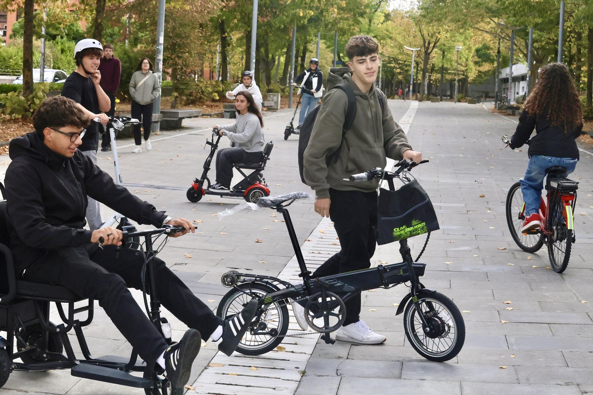 En imágenes: La EHU acoge diferentes actividades de la Semana Europea de la Movilidad