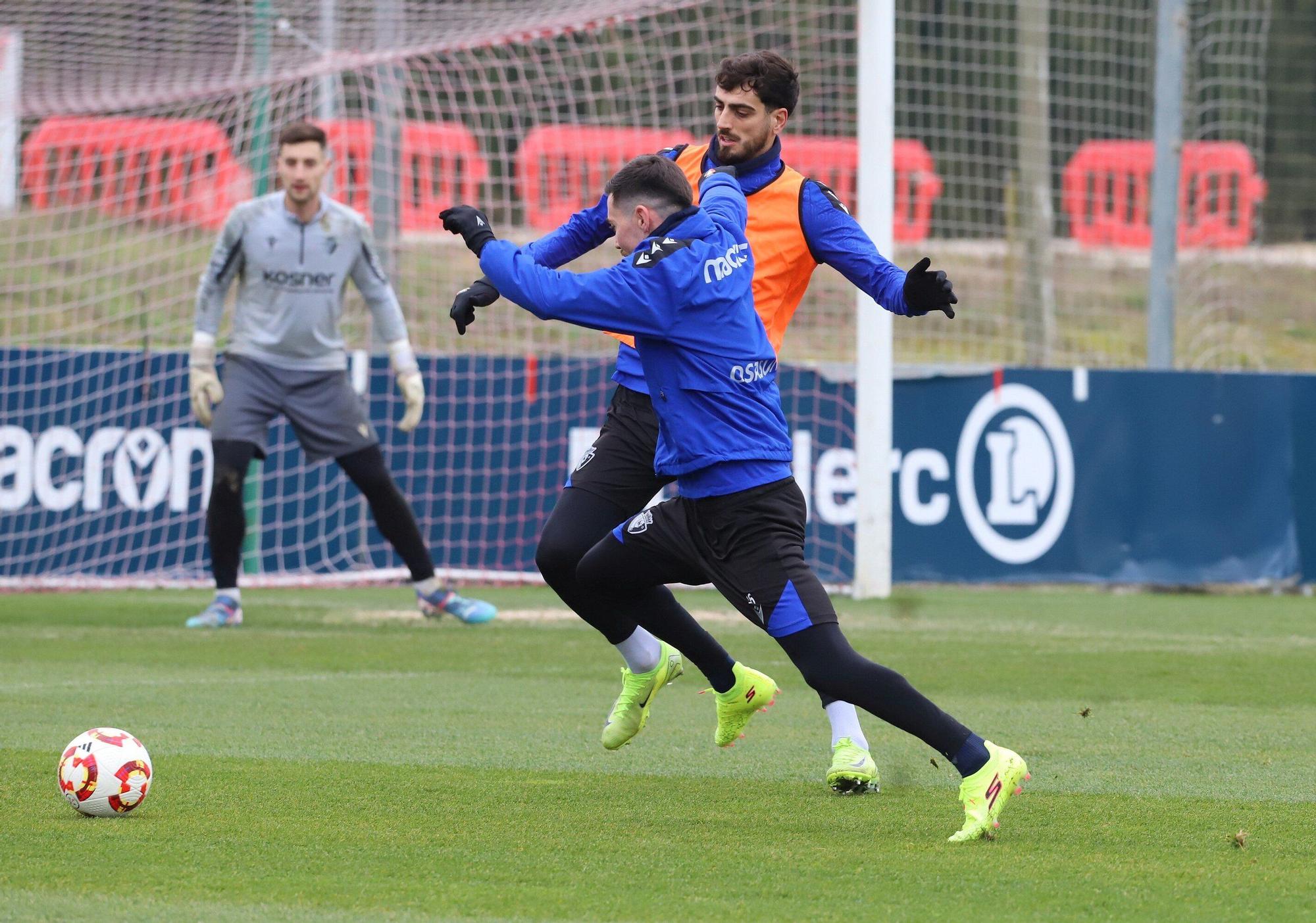 El primer entrenamiento de Osasuna de 2025