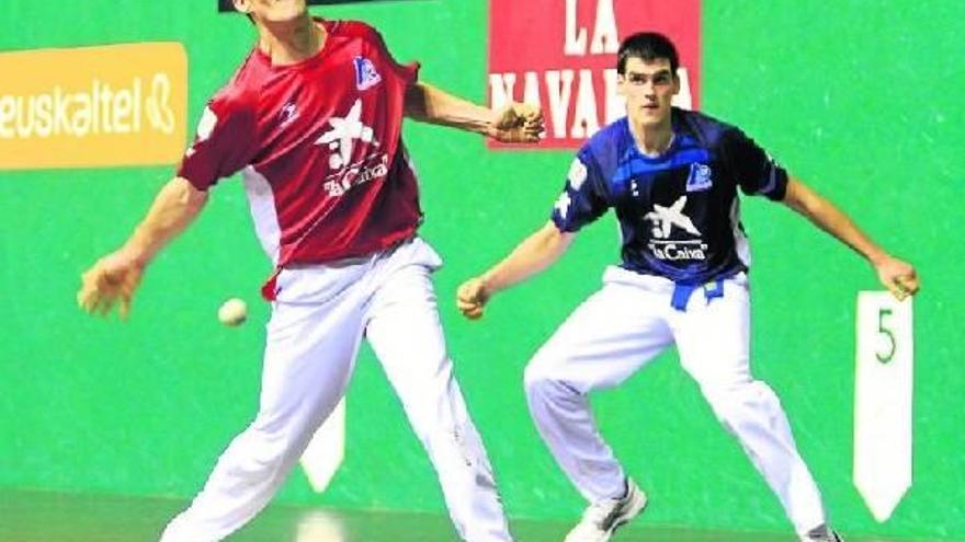 Pelota mano: los experimentos son para el verano