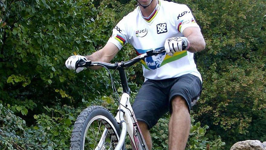 El navarro Benito Ros gana el nacional de trial