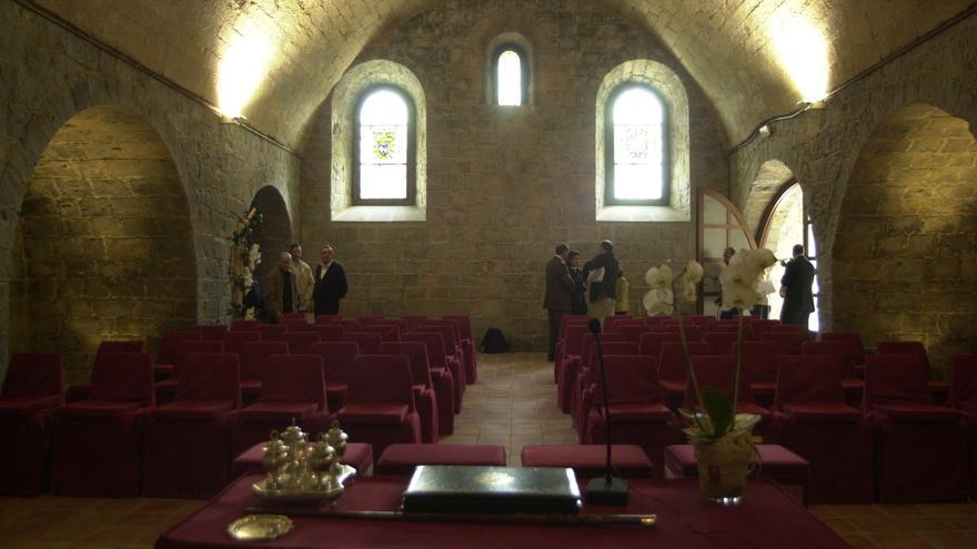 Se amplía y regula el uso de la sala de la Ciudadela para bo