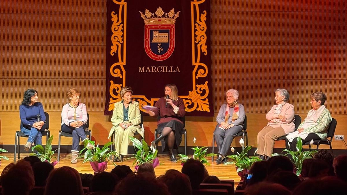 Encuentro y debate de mujeres marcillesas.