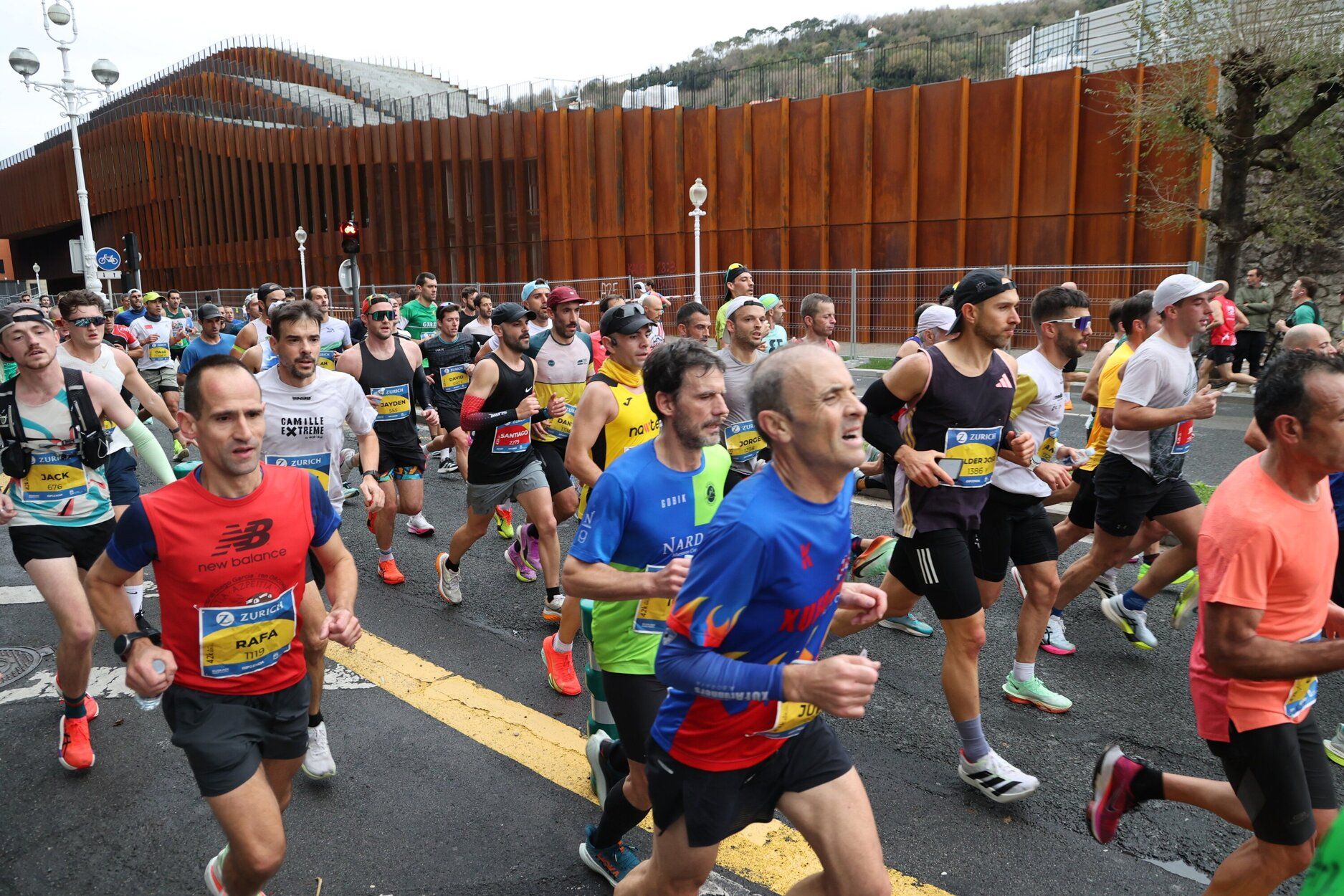 La 46 edición de la Maratón de San Sebastián, en imágenes