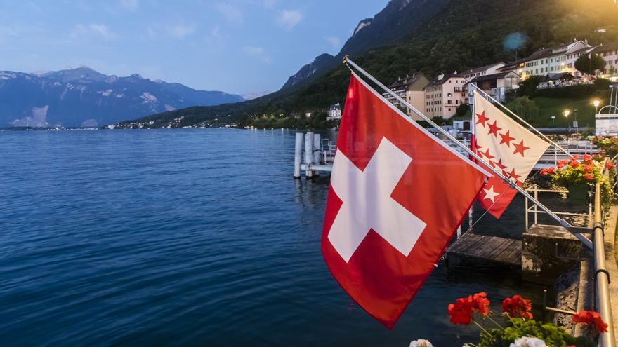 Suiza vota en referéndum una propuesta de la extrema derecha para limitar la población a 10 millones