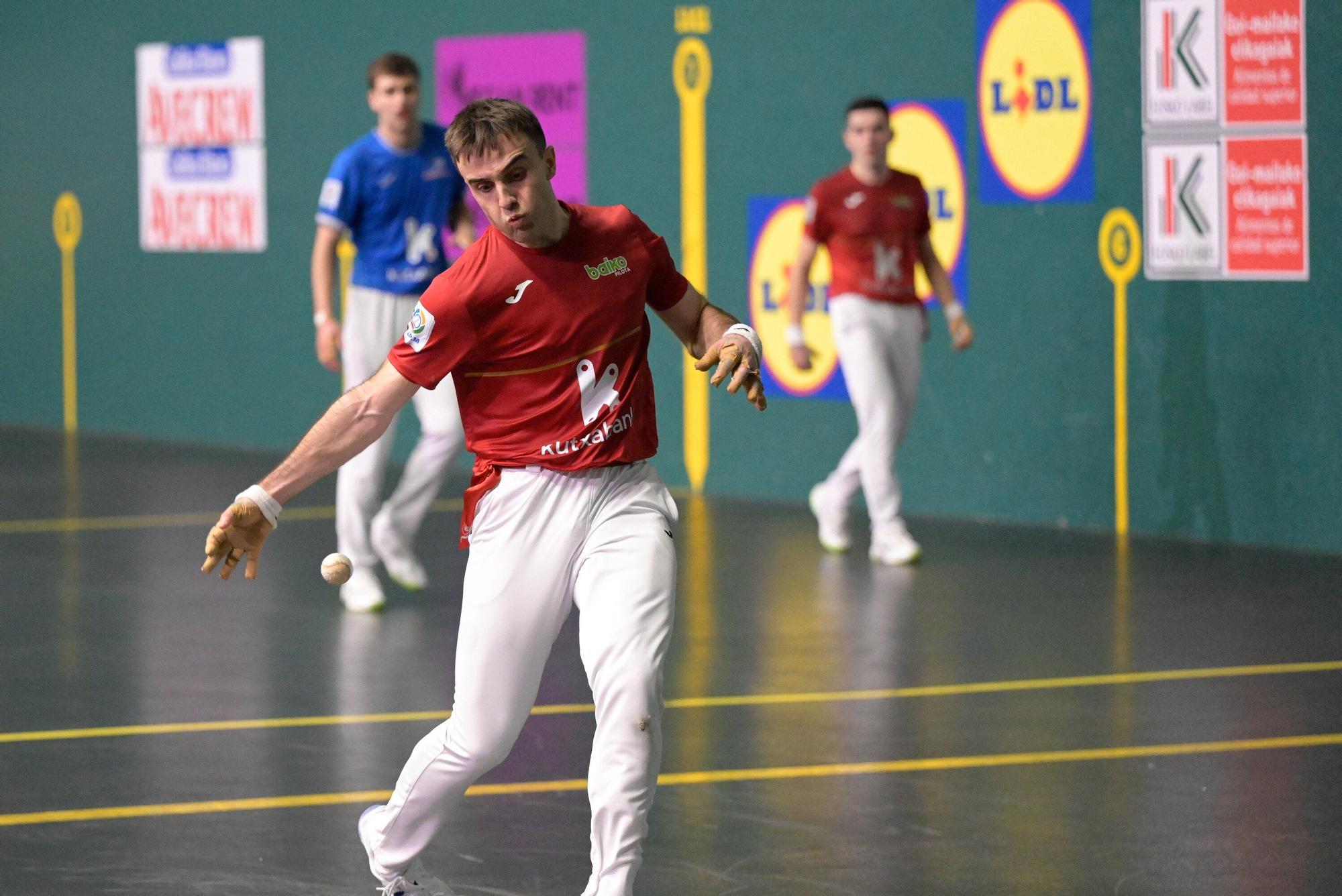 Murua y Gabirondo remontan a Peña II-Salaverri II en el Campeonato de Parejas Serie B.