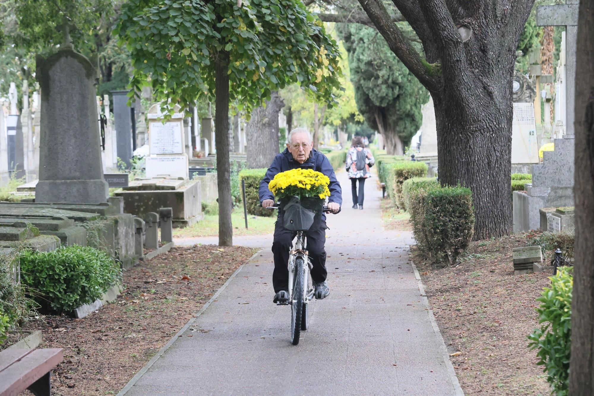 En imágenes: Vitoria muestra sus respetos en el día de Todos los Santos