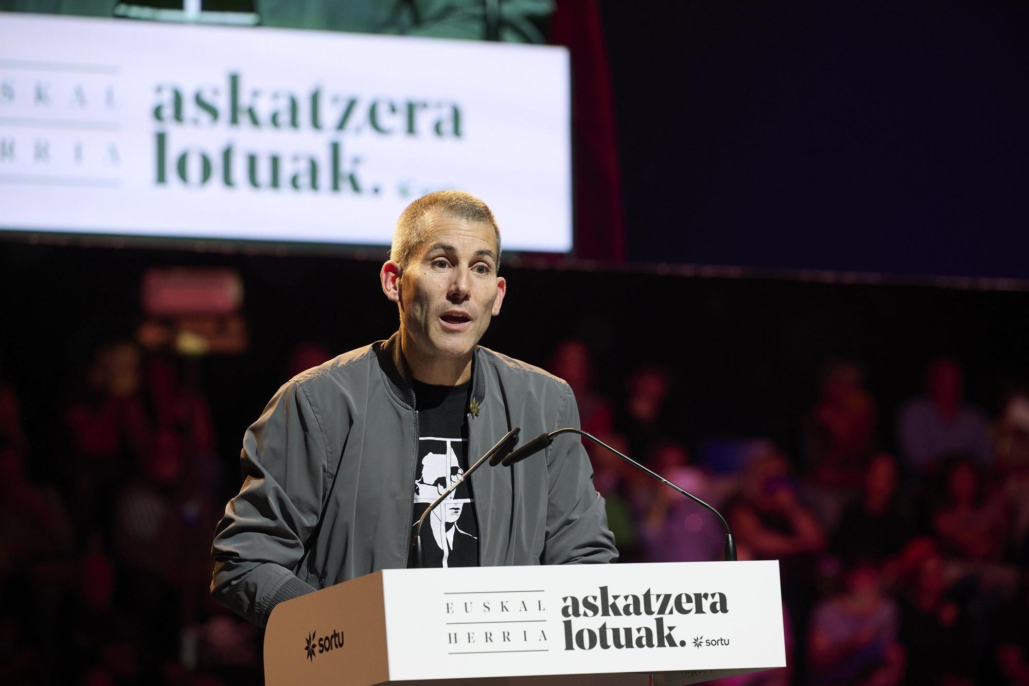 La izquierda abertzale reivindica la "ruptura democrática" en el 50 aniversario del fusilamiento de Txiki y Otaegi