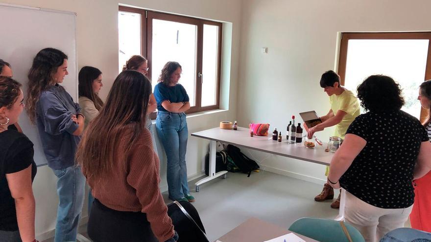 Usurbilgo Emakumeon Etxeak urte erdiko egitaraua prest du