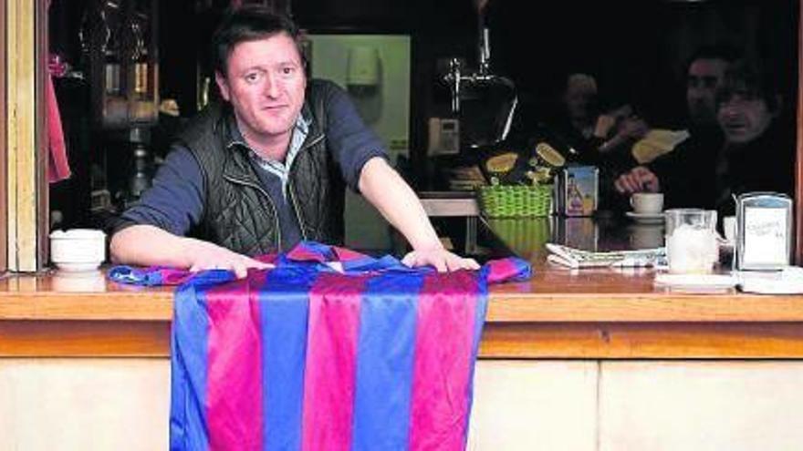Alex advierte de que subir a Primera daría mucha vida a todo Eibar.