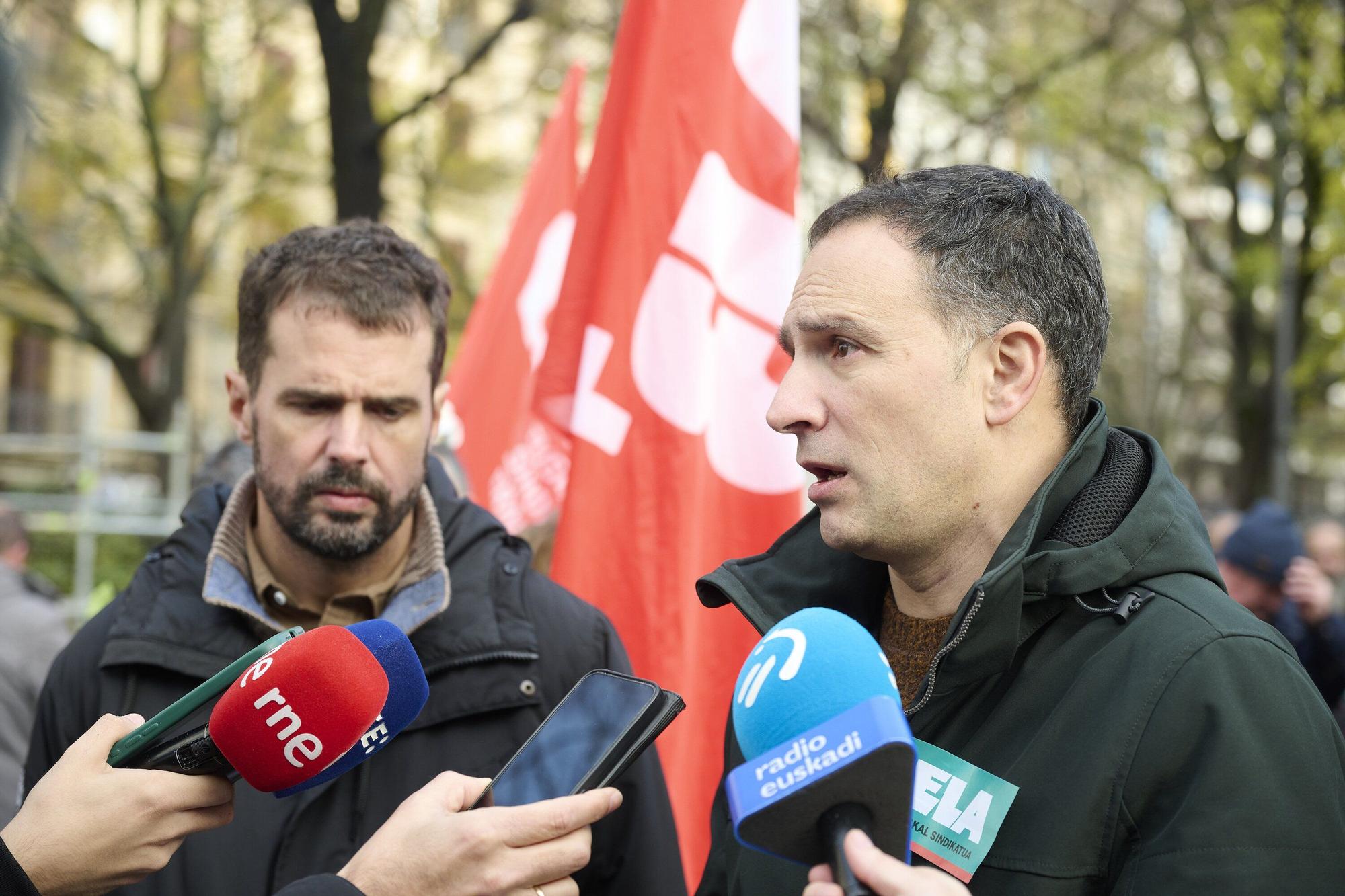 Cadena humana para reivindicar un SMI propio en Navarra