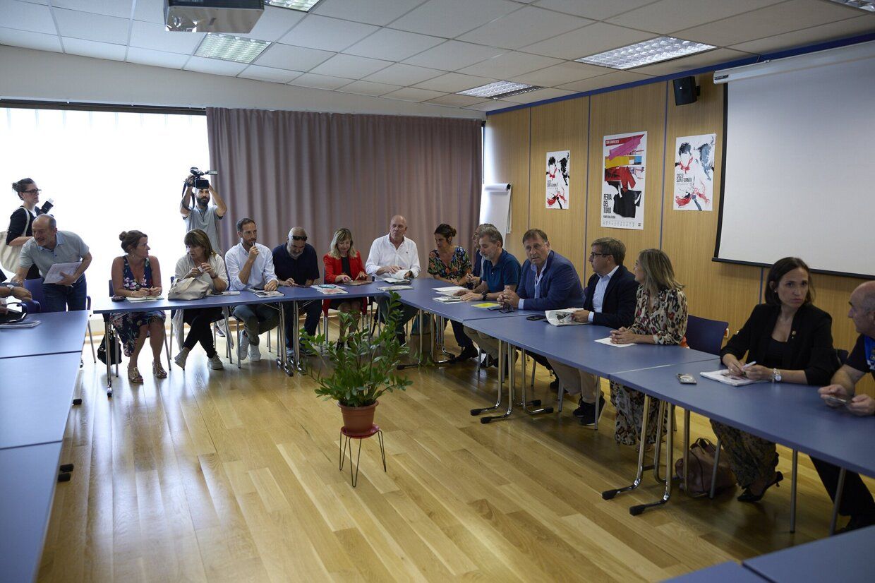 Primera reunión municipal para tratar la seguridad en las fiestas de San Fermín 2023