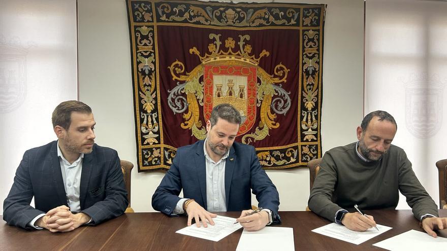 Acuerdo para estudiar la viabilidad de un aparcamiento en el antiguo colegio de Lourdes en Tudela