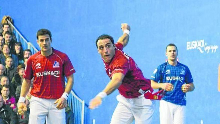 Irujo y Barriola siguen volando alto