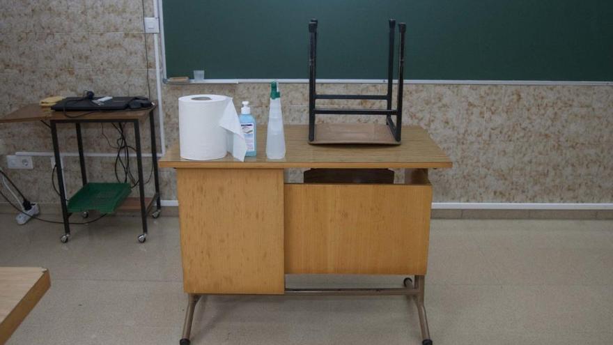El covid mantiene cerradas 307 aulas en Euskadi