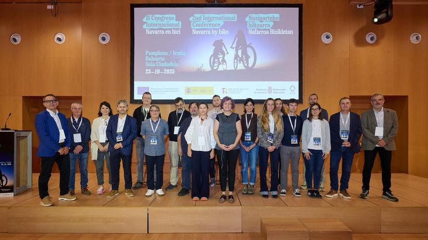 Más de cien agentes debaten sobre el futuro del cicloturismo en el &#039;II Congreso Internacional Navarra en Bici&#039;
