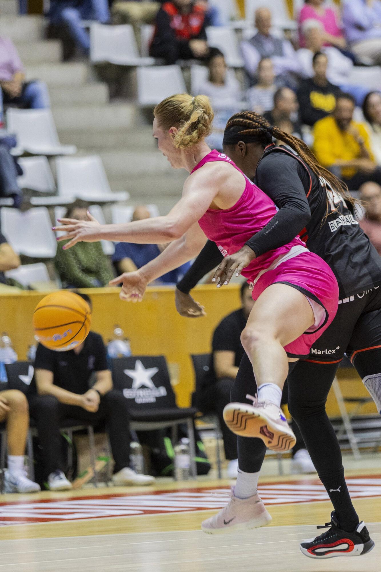 El Araski se estrella en Fontajau (90-49)