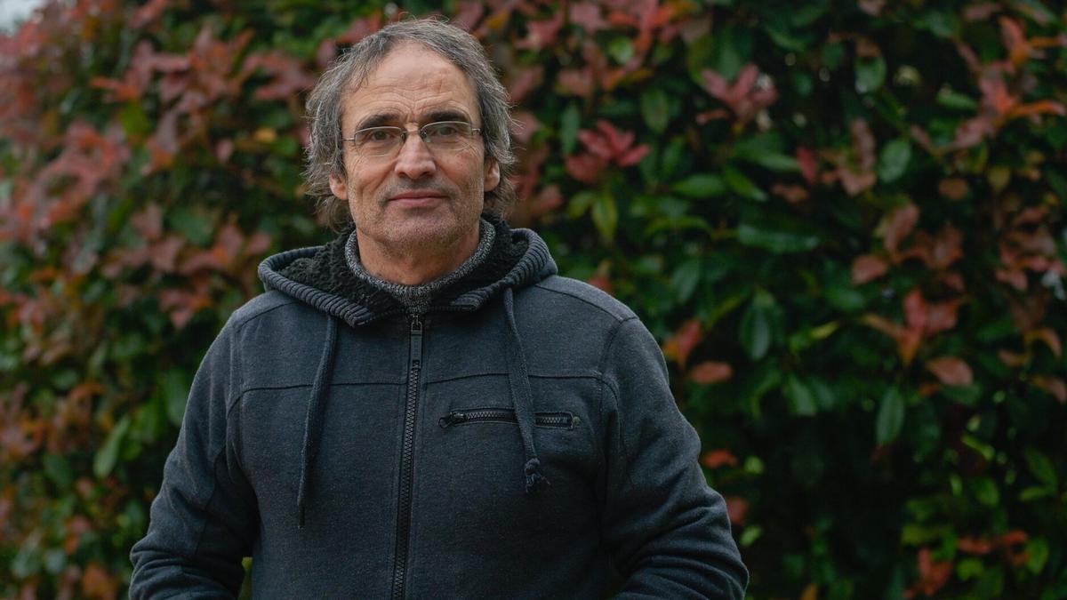 Fotos de entrevista a Jon Sarasua sobre el futuro del euskera, en vísperas del Día del Euskara (Euskararen Eguna)