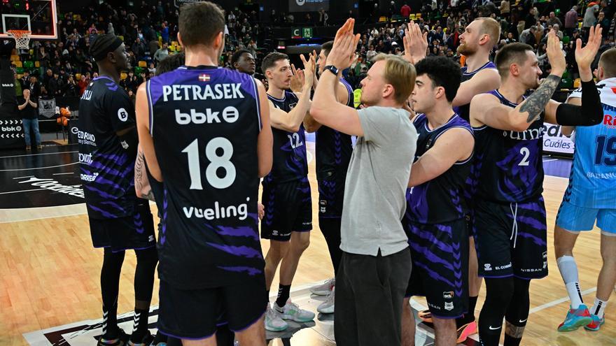 El Surne Bilbao deja lo mejor para el final y acaba arrollando al Breogán (100-90)