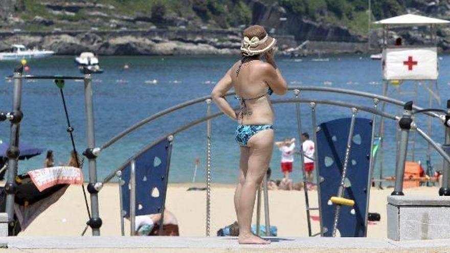 Sol y temperaturas veraniegas para  el comienzo de la temporada de playas