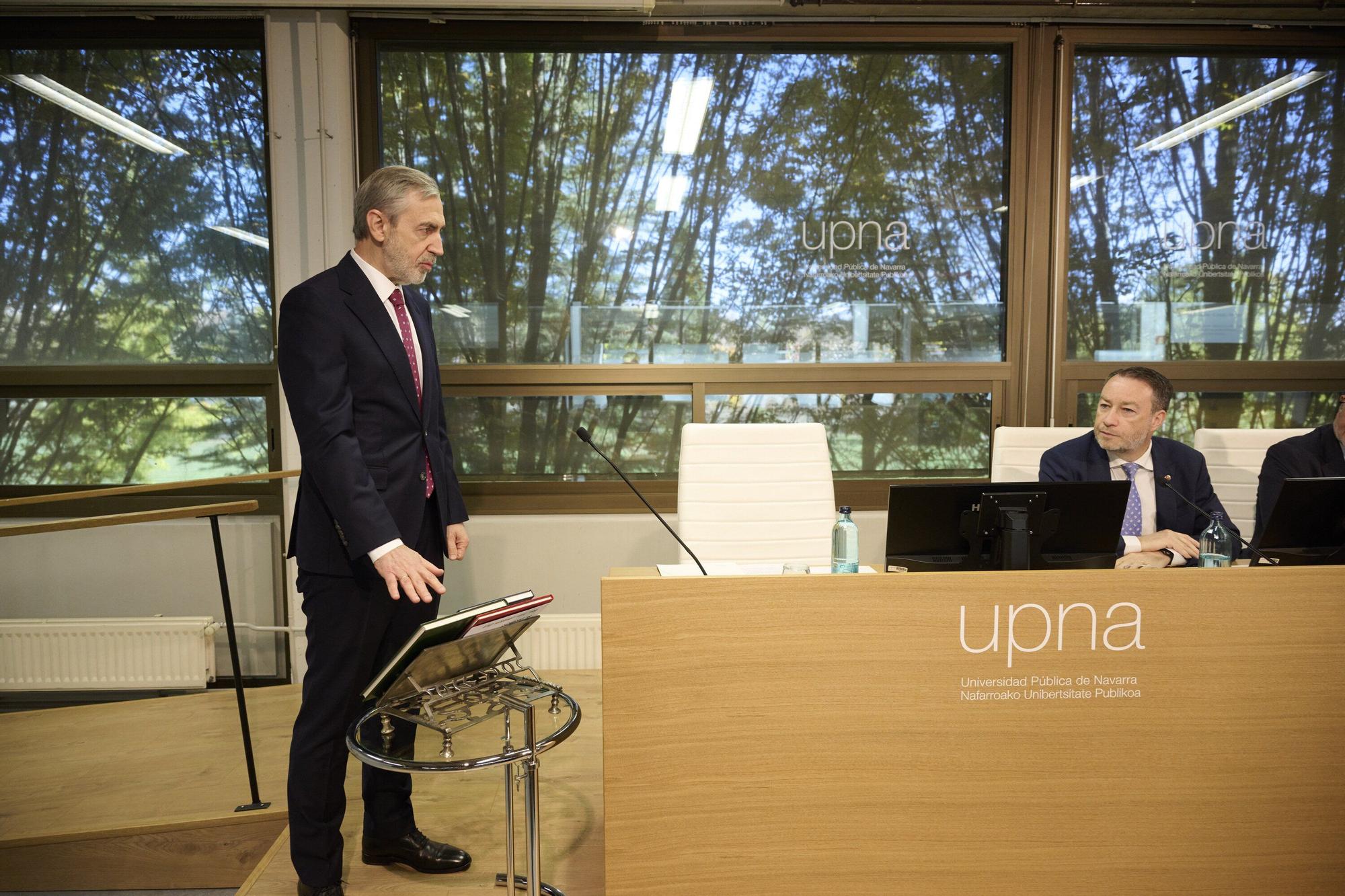 Fotos de la toma de posesión de Francisco Javier Santiago Marcos como nuevo presidente del Consejo Social de la UPNA
