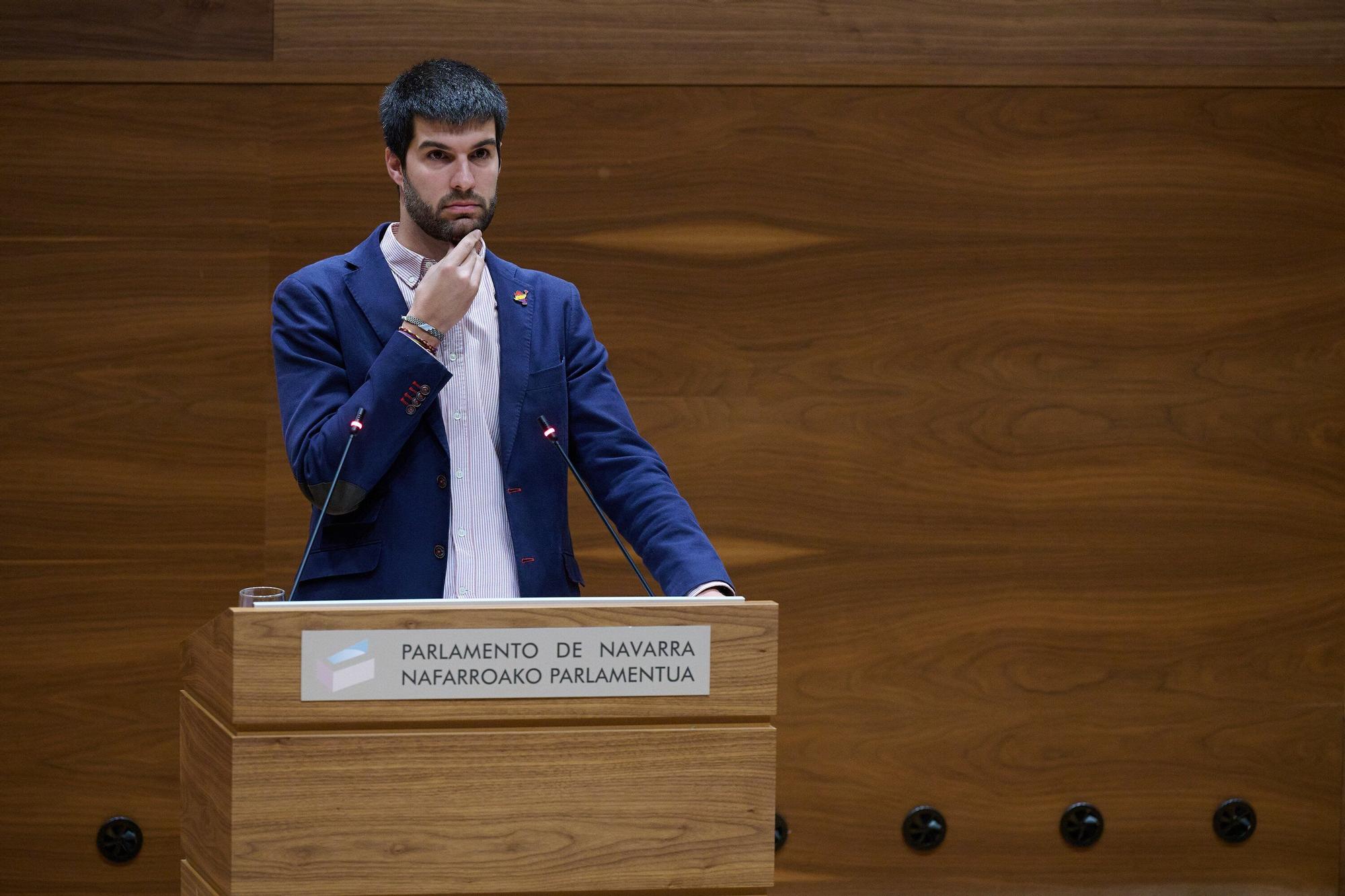 Fotos del pleno del Parlamento de Navarra este jueves, 18 de septiembre