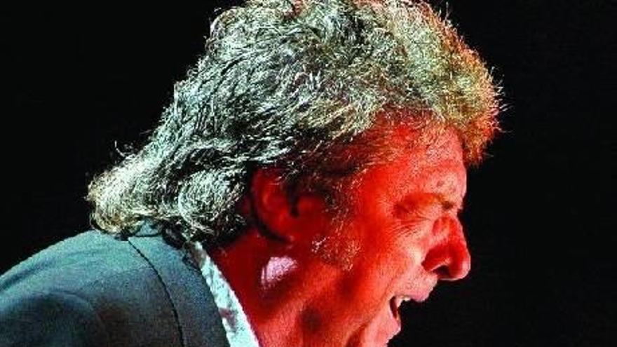 Enrique Morente en plena actuación del Festival de Jazz de Vitoria, hace cuatro años.