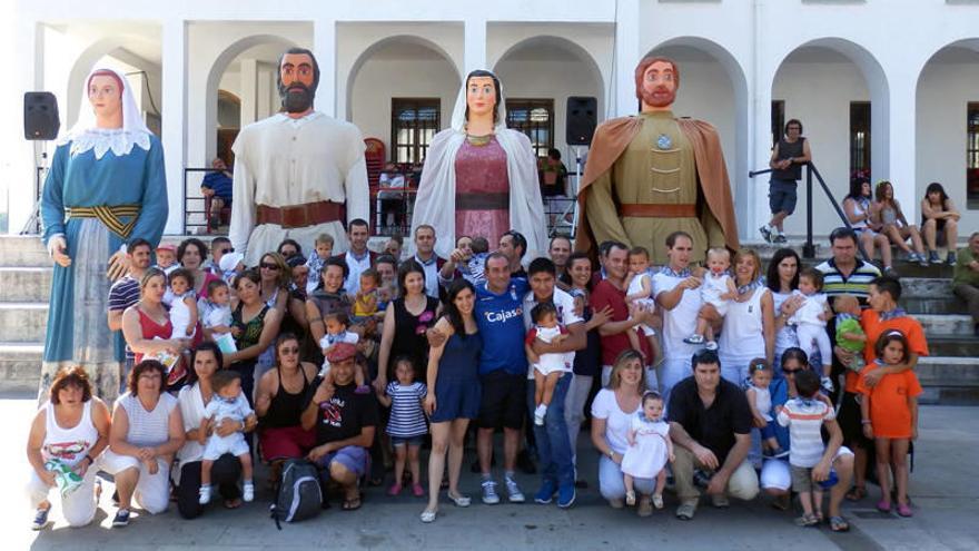 De izquieda a derecha, Juan Laborda, Fernado Villespín, Ángel Gabilondo, Belén Barreiro, Nicolás Sartorius, Juan Miguel Hernández y Rodolfo Benito, al presentar el manifiesto.