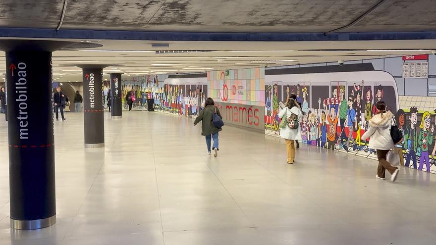 El espectacular mural que rinde homenaje a los usuarios de Metro Bilbao en la estación de San Mamés