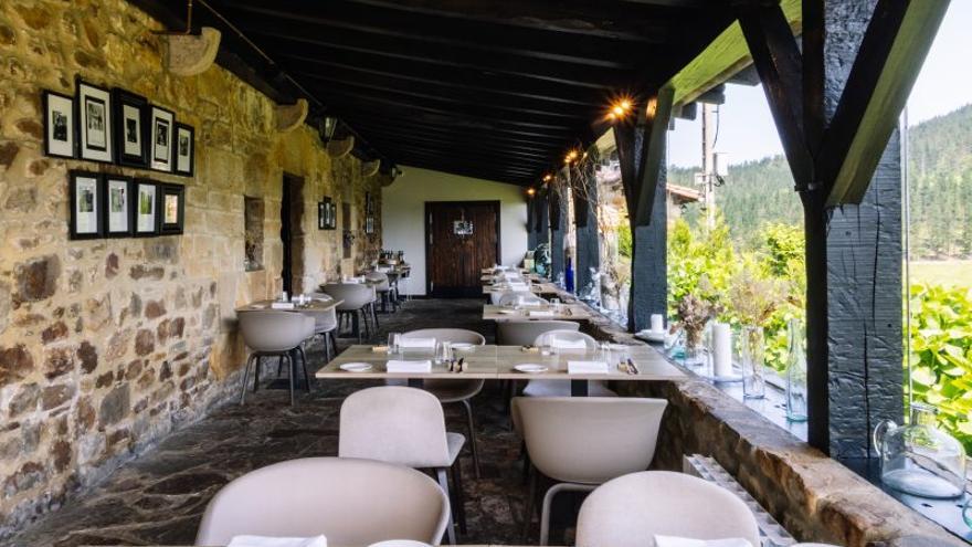 Las terrazas son para el verano: once restaurantes de Euskal Herria para comer al aire libre