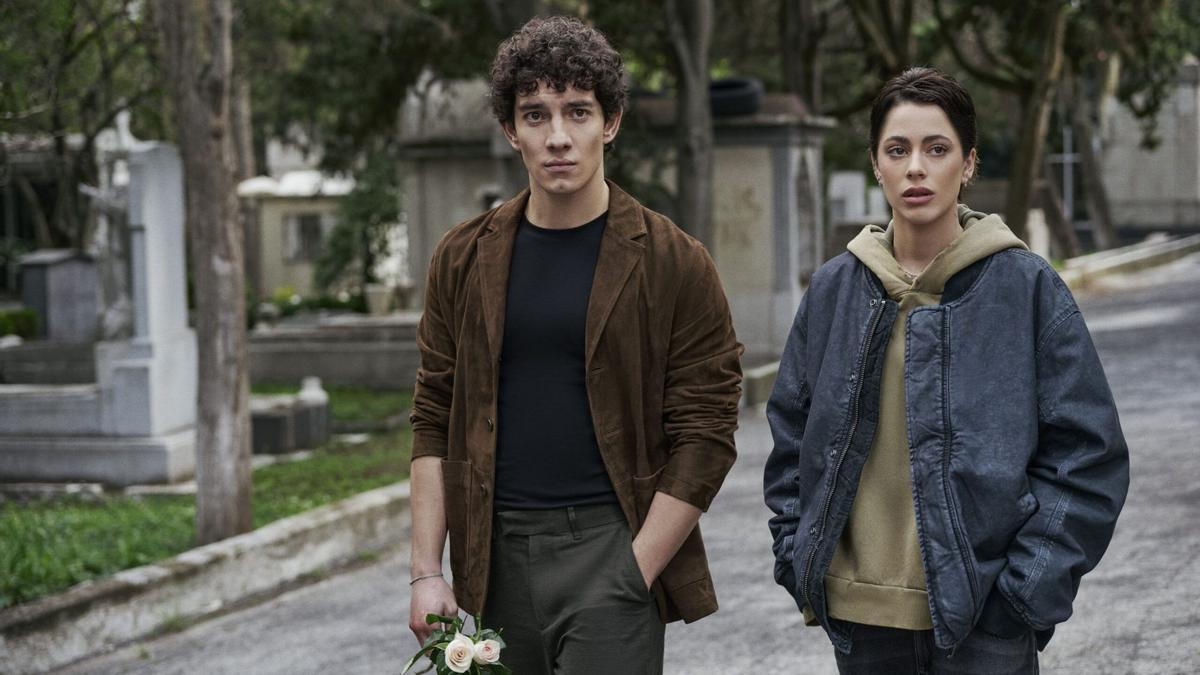 Jorge López y Tini Stoessel, en una escena de la serie ‘Quebranto’.
