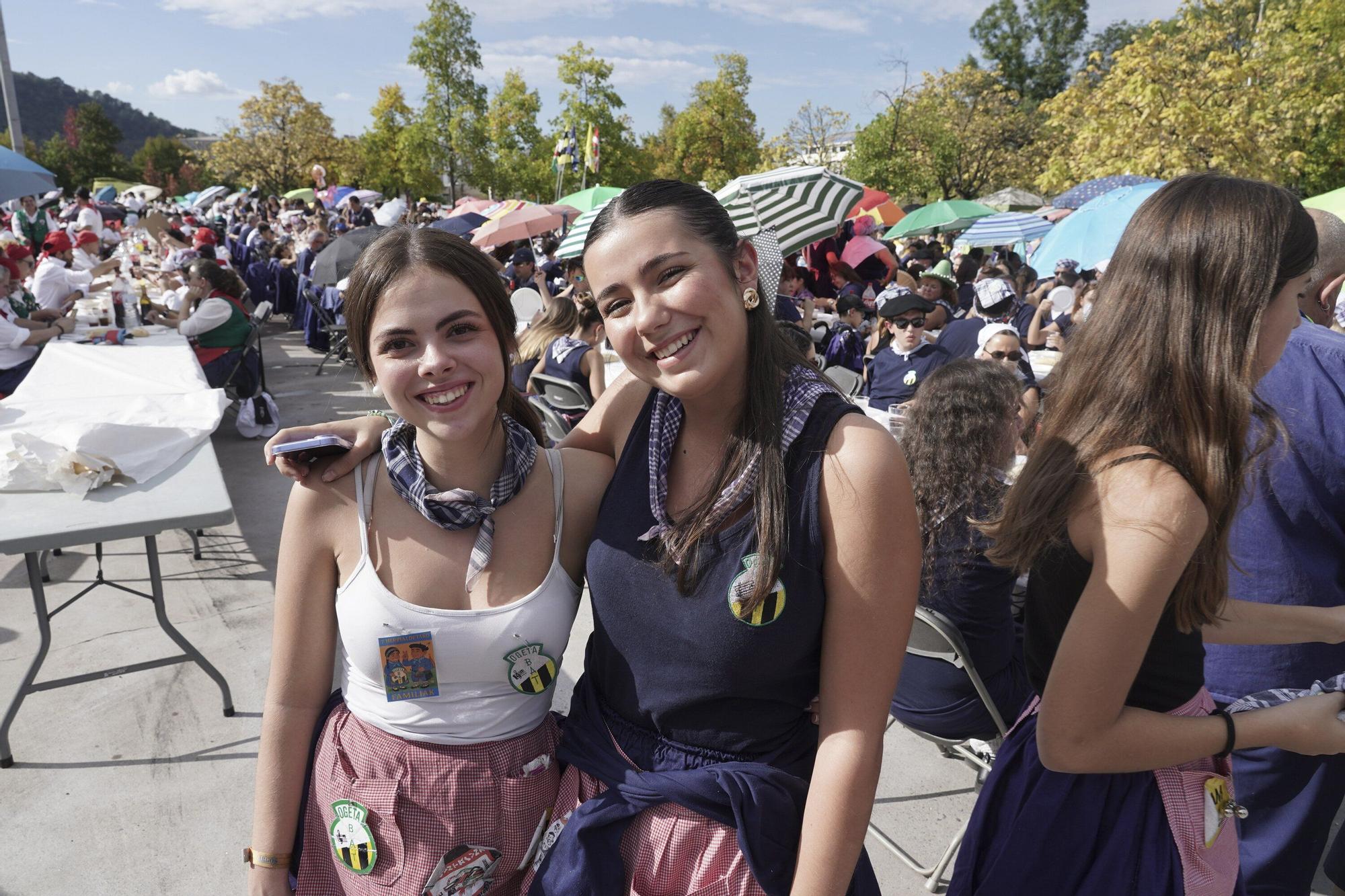 Más de 3.600 personas en la comida de cuadrillas de Basauri: “Es es indescriptible, se nos está yendo de las manos”