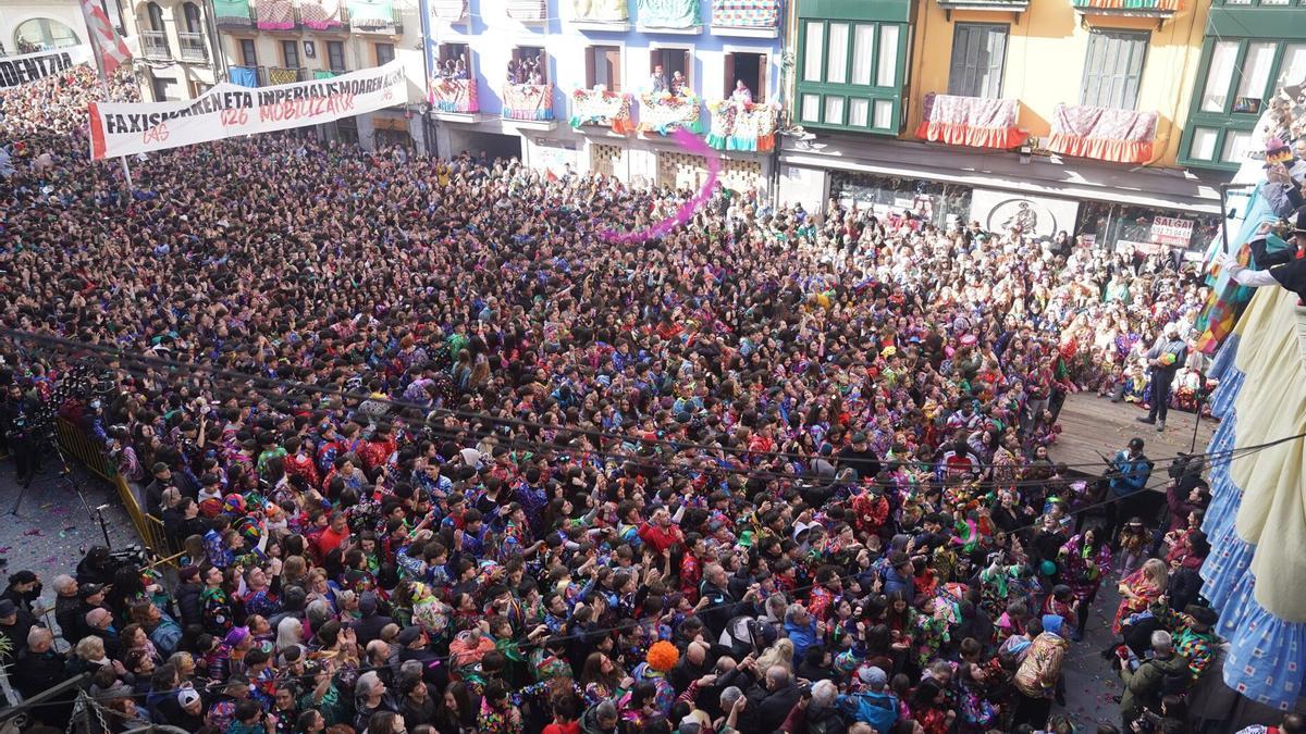El txupinazo de carnavales viene a Tolosa llena de alegría