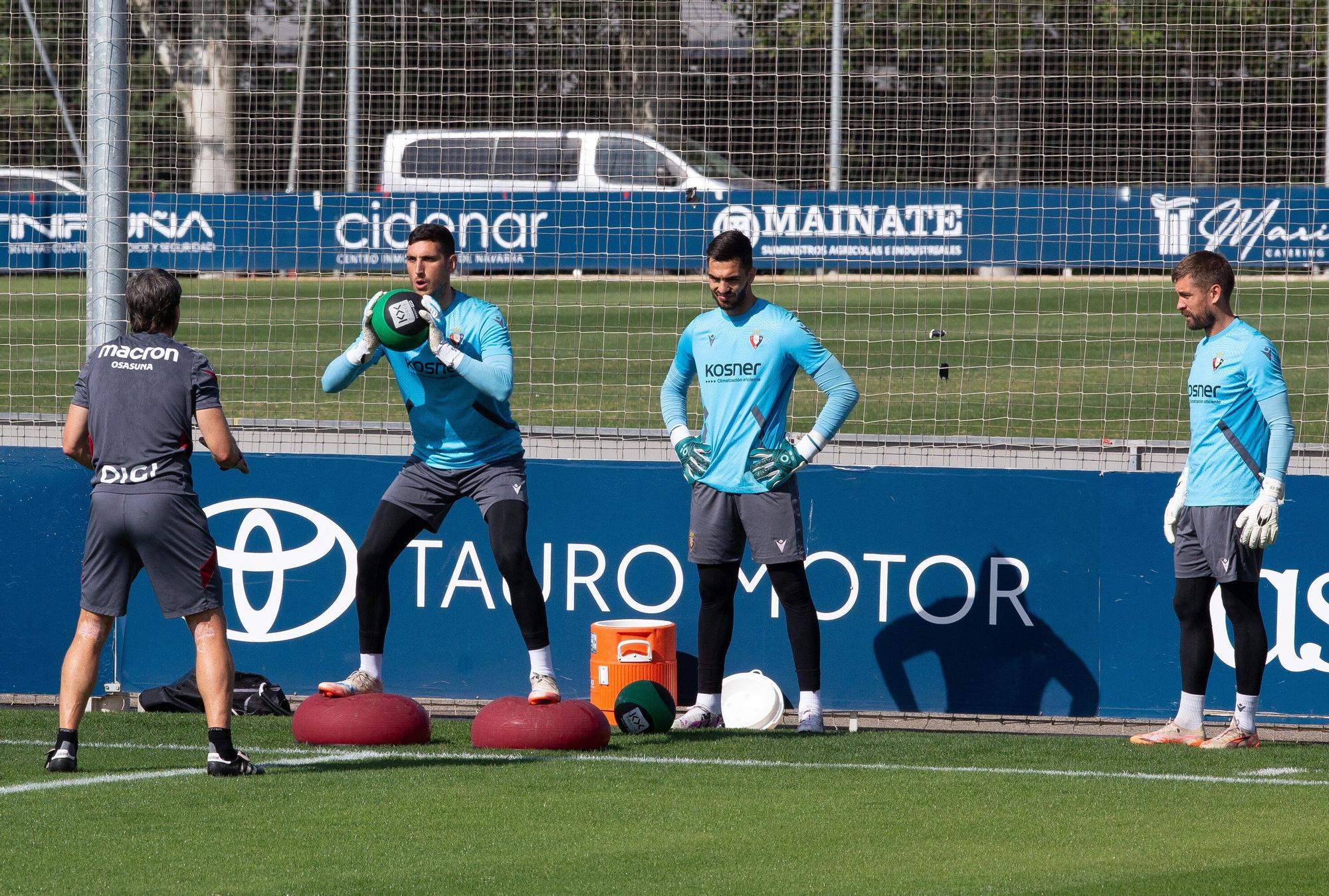 Fotos del entrenamiento de Osasuna en Tajonar del lunes 4 de agosto