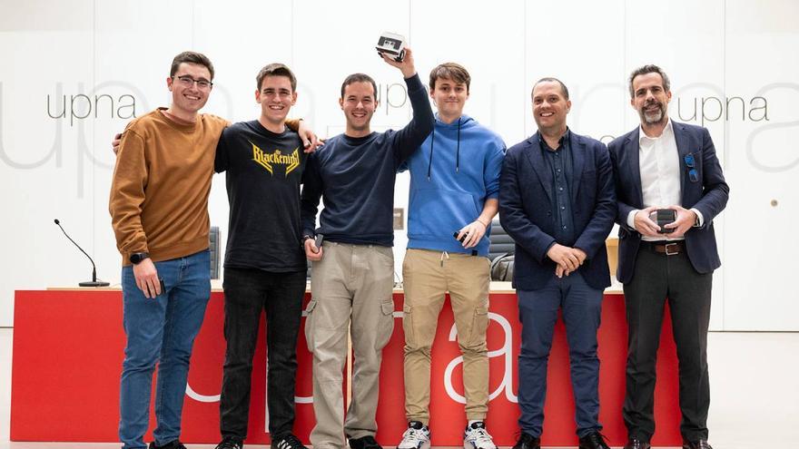Duelo de robots en la UPNA: estudiantes de ingeniería se miden en una competición