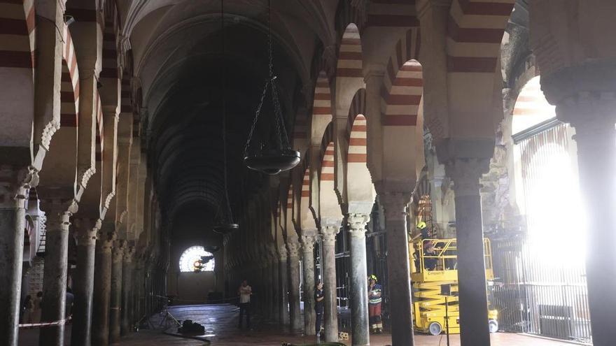 El Gobierno español activó ayer el Plan de Emergencias en Patrimonio Cultural tras el incendio en la Mezquita