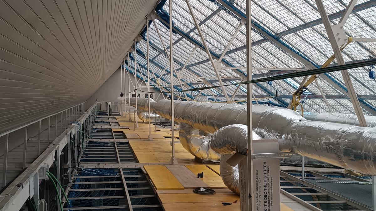 Detalle de la intervención que se lleva a cabo en la cubierta del edificio.