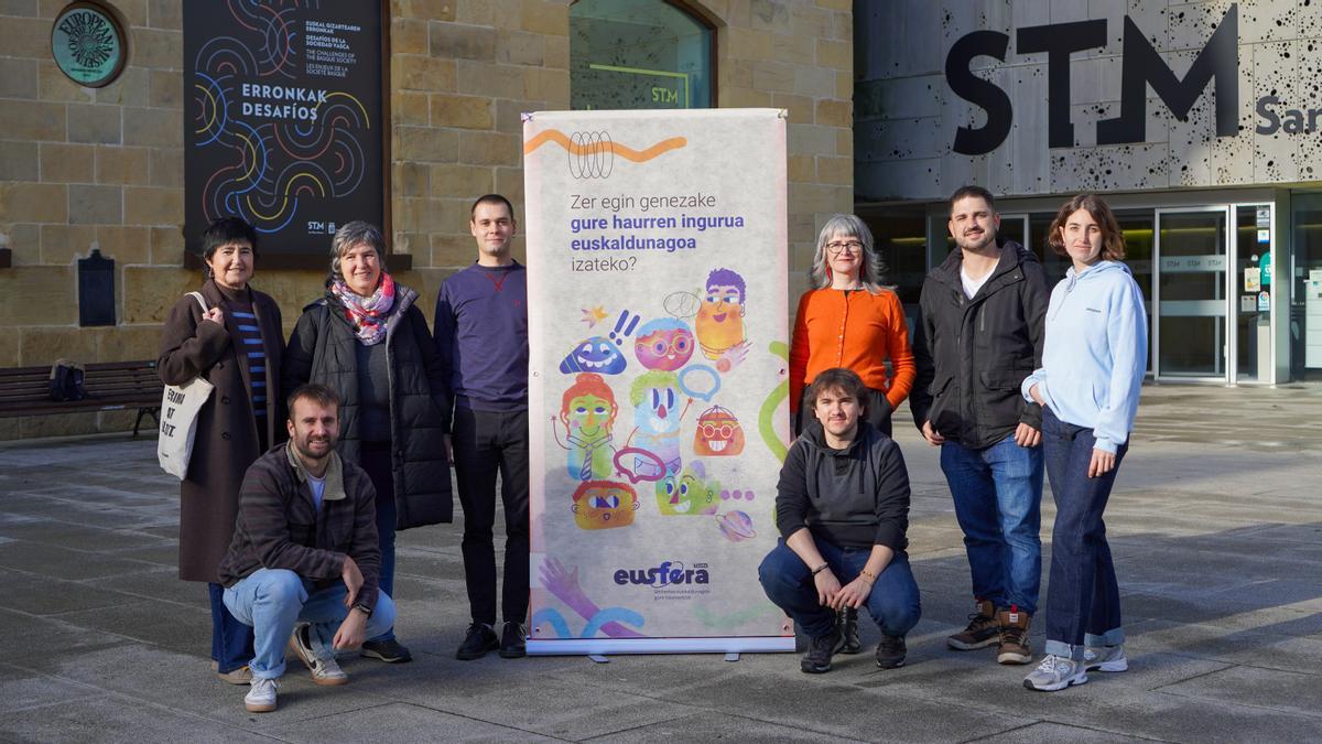 Representantes de Eusfera en el Museo San Telmo de Donostia.