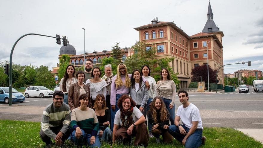 Las trabajadoras de residencias celebran un convenio histórico en Navarra: "Por fin se reconoce nuestra labor"